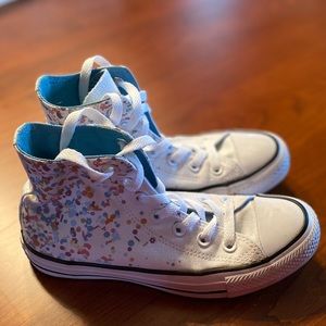 Converse High tops “Paint Splatter”